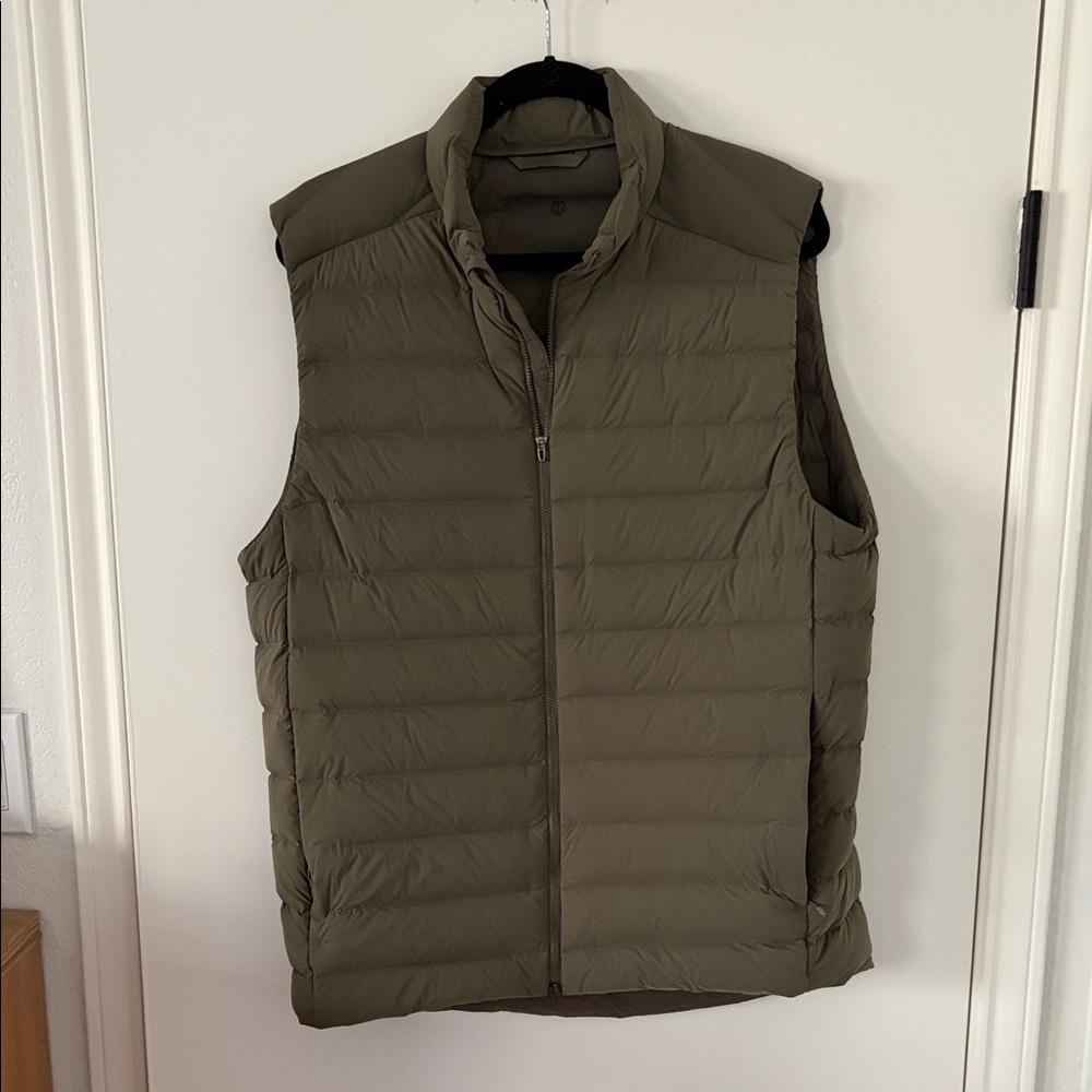 lululemon athletica Men's olive down filled Puffer Vest